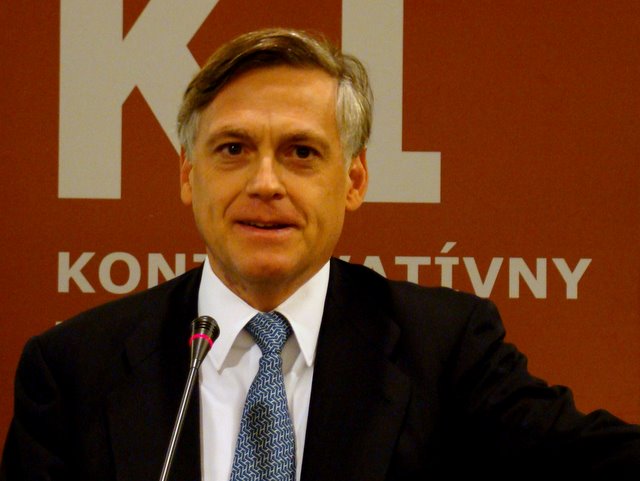 Jesús Huerta de Soto Centrálne banky sú prežitkom Konzervatívny