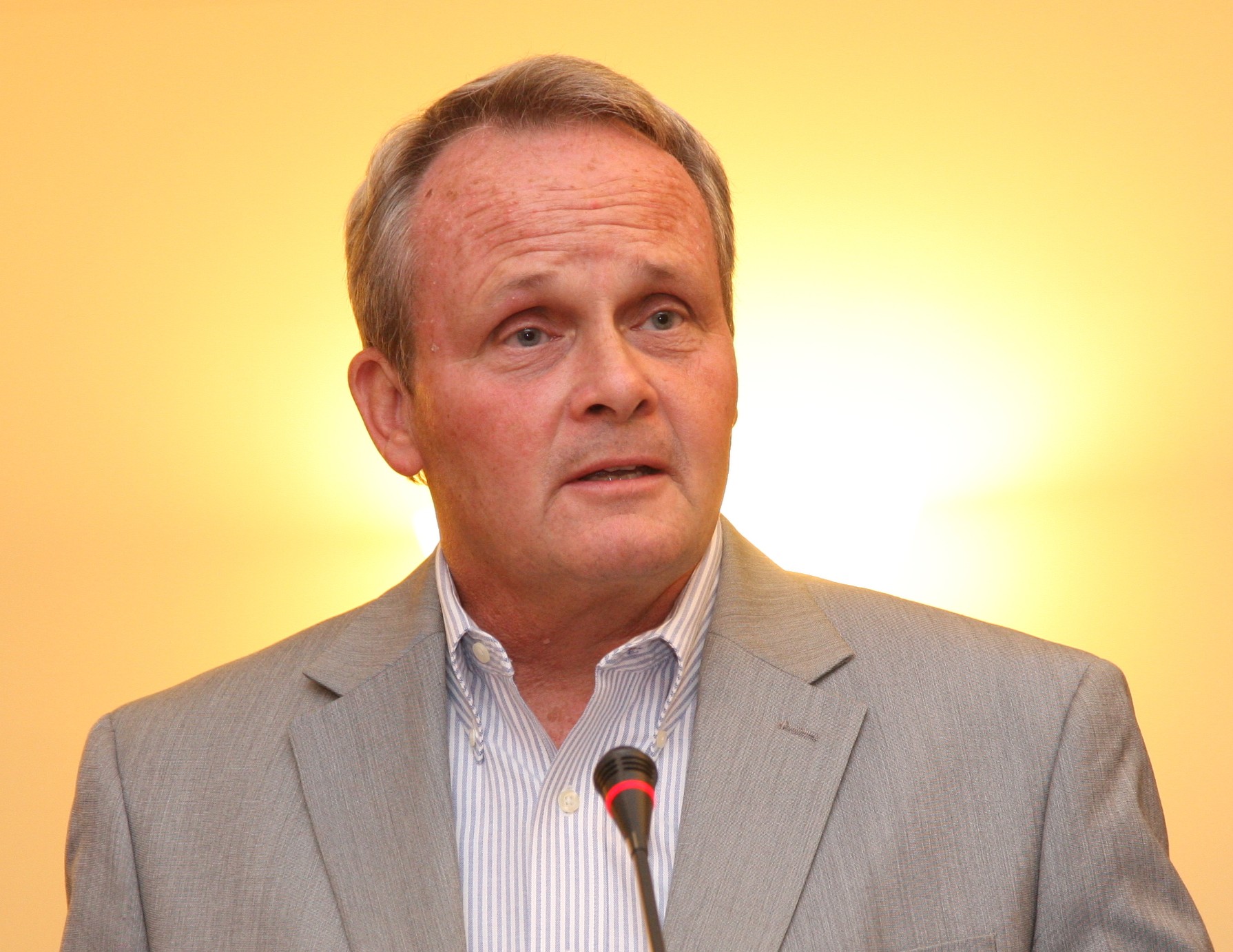 Lawrence W. Reed: Nebezpečné mýty a omyly: Ako hlúpe nápady ničia ...